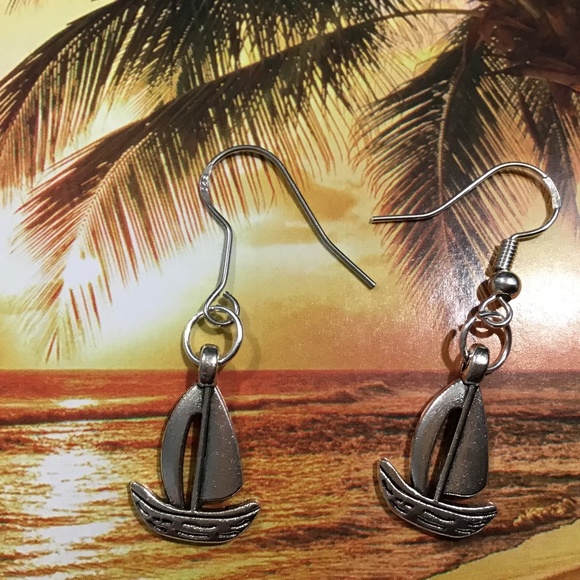 Silver 925 sailboat earrings fishhooks beach new - Picture 1 of 8